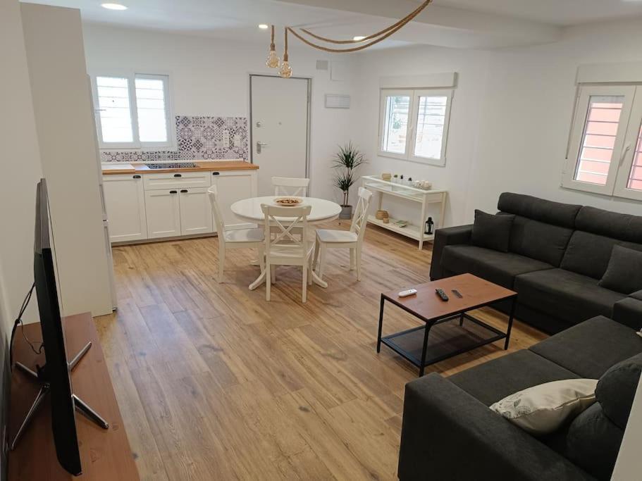 Beautiful House On The El Palo - - Allende Apartamento *