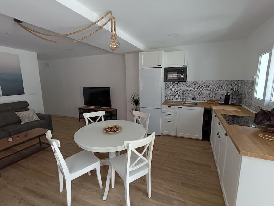 Beautiful House On The El Palo - - Allende *
