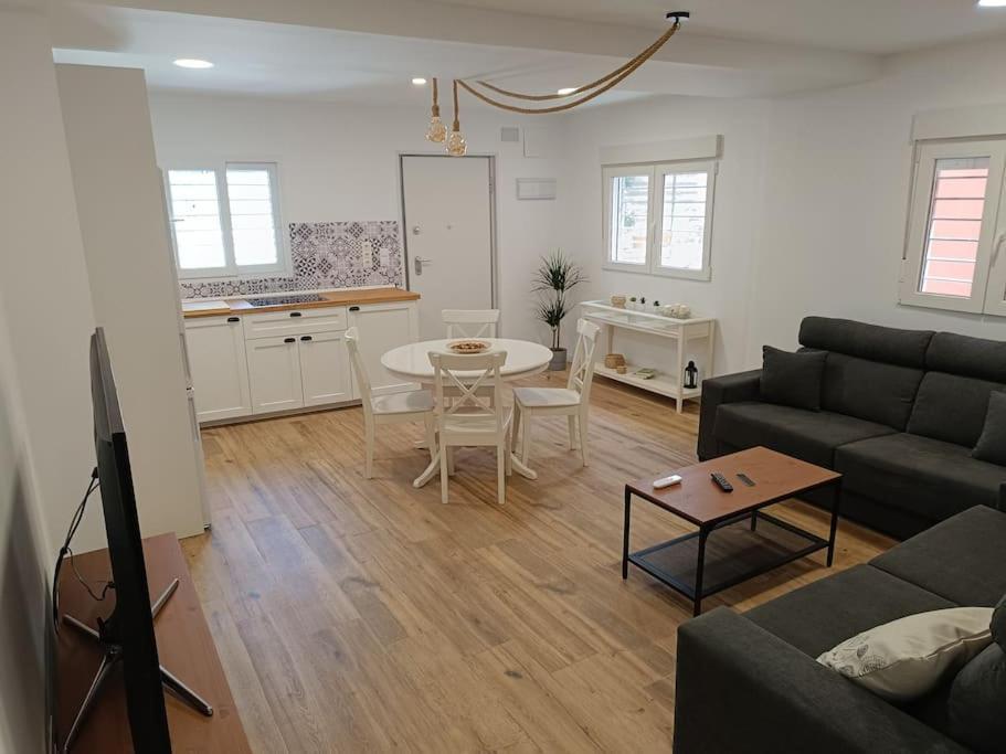 Beautiful House On The El Palo - - Allende Apartamento